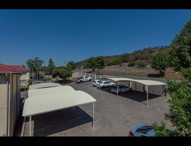 3 BEDROOM TOWNHOUSE FOR SALE IN MEYERSDAL